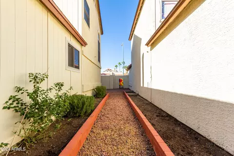 433 E Wescott Dr, Phoenix, AZ 85024 photo 24