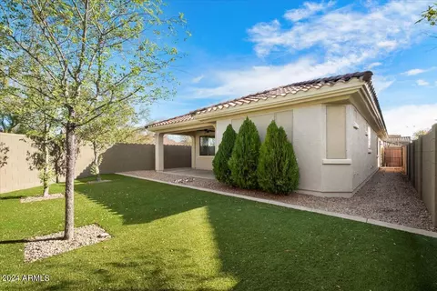 42630 N 44th Dr, New River, AZ 85087