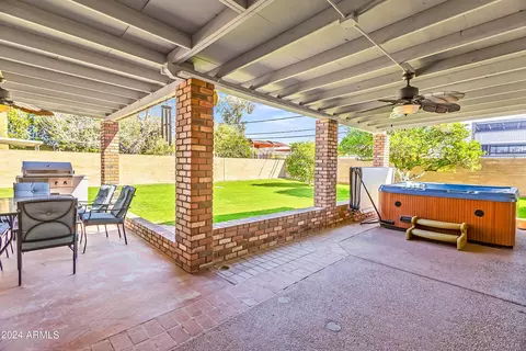 3613 N 45th Pl, Phoenix, AZ 85018 photo 18