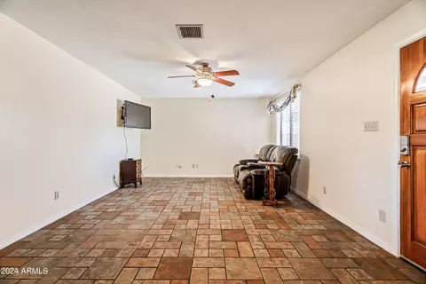 3613 N 45th Pl, Phoenix, AZ 85018 photo 17