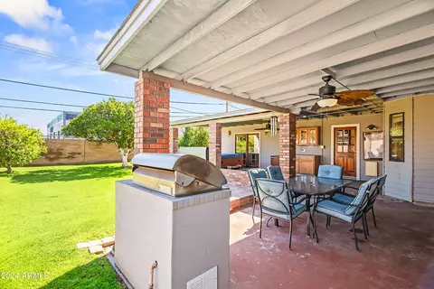3613 N 45th Pl, Phoenix, AZ 85018 photo 23