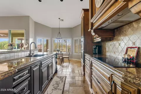 Kitchen - 5345 E Mclellan Rd #25, Mesa, AZ 85205 photo 6 of 8