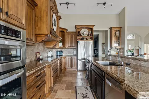 Kitchen - 5345 E Mclellan Rd #25, Mesa, AZ 85205 photo 5 of 8