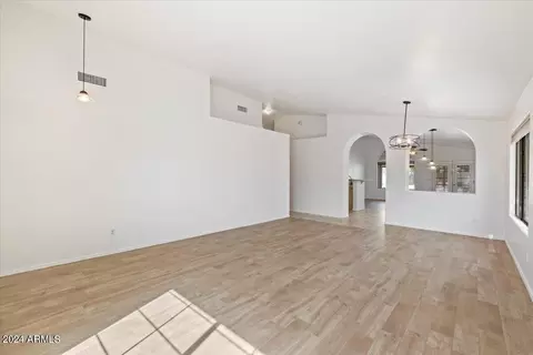 3856 E Grandview Rd, Phoenix, AZ 85032 photo 4