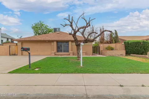 1122 W Shawnee Dr, Chandler, AZ 85224