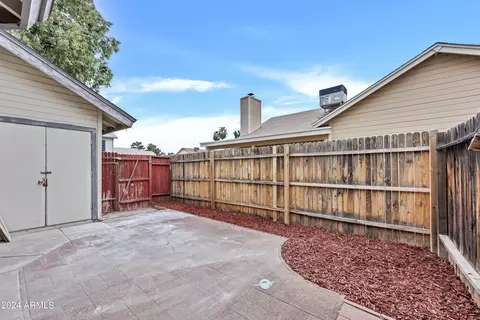 Exterior - 2455 E Broadway Rd #4, Mesa, AZ 85204 photo 3 of 4