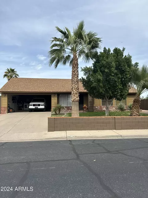 Exterior - 754 E Huber St, Mesa, AZ 85203 photo 4 of 17