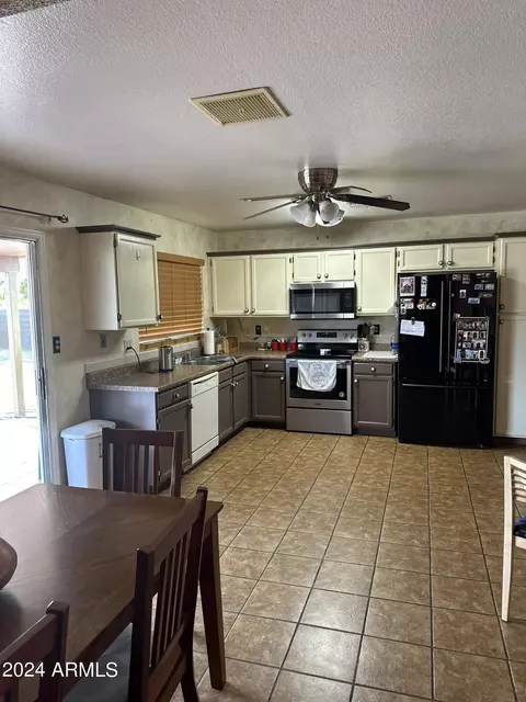 Kitchen - 754 E Huber St, Mesa, AZ 85203 photo 1 of 4