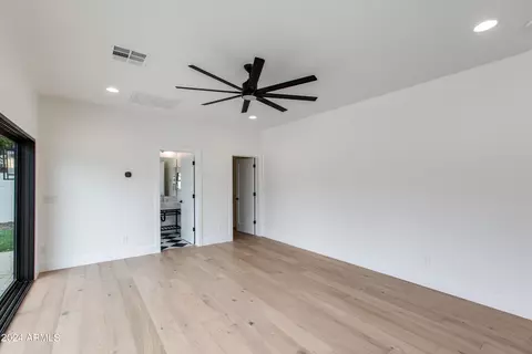 303 E Tuckey Ln, Phoenix, AZ 85012 photo 23