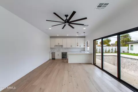 303 E Tuckey Ln, Phoenix, AZ 85012 photo 22