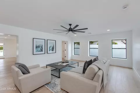 303 E Tuckey Ln, Phoenix, AZ 85012 photo 9
