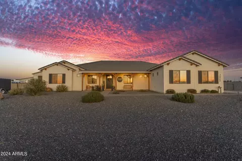 35449 N Fieldview Dr, San Tan Valley, AZ 85140