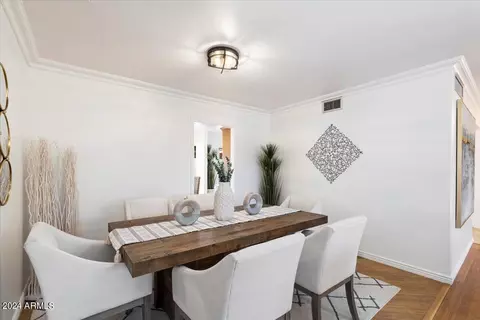 Dining - 10022 N 26th St, Phoenix, AZ 85028 photo 1 of 4