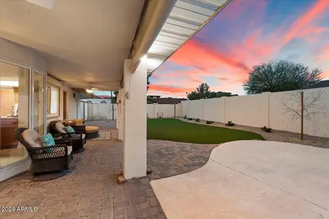 Exterior - 10022 N 26th St, Phoenix, AZ 85028 photo 4 of 11