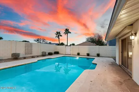 Exterior - 10022 N 26th St, Phoenix, AZ 85028 photo 6 of 11