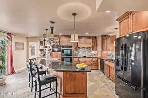 2323 E Shaw Butte Dr, Phoenix, AZ 85028 photo 7