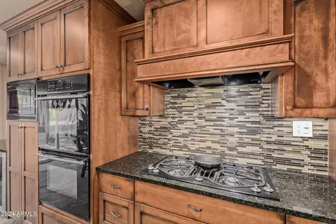 2323 E Shaw Butte Dr, Phoenix, AZ 85028 photo 11
