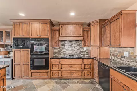 2323 E Shaw Butte Dr, Phoenix, AZ 85028 photo 8