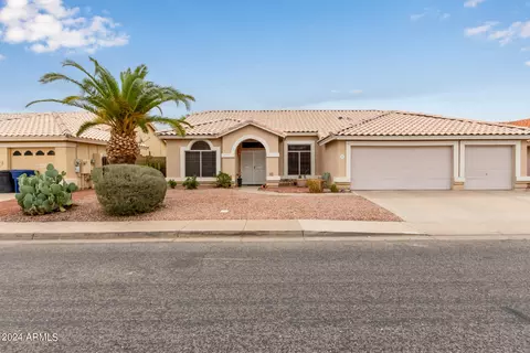 371 N Senate St, Chandler, AZ 85225