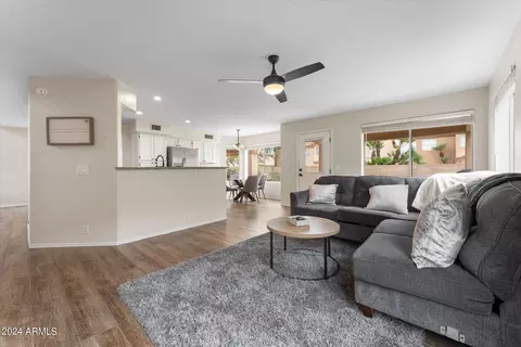 Living - 4227 E Bighorn Ave, Phoenix, AZ 85044 photo 5 of 9