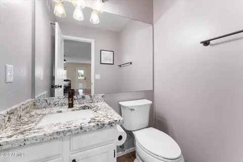 Bath - 4227 E Bighorn Ave, Phoenix, AZ 85044 photo 1 of 5