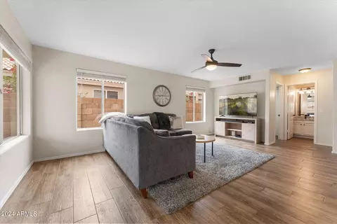 Living - 4227 E Bighorn Ave, Phoenix, AZ 85044 photo 6 of 9