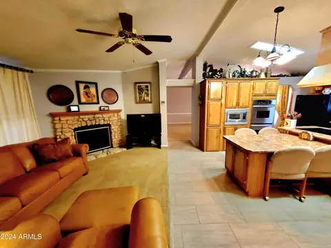 Living - 103 N Spring Rd, Payson, AZ 85541 photo 2 of 3