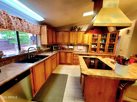 Kitchen - 103 N Spring Rd, Payson, AZ 85541 photo 3 of 4