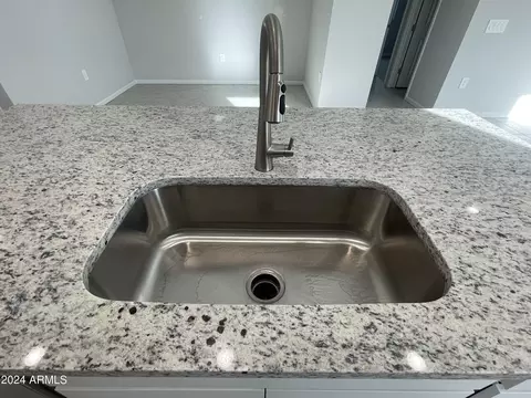 2573 E Houston Ave, Apache Junction, AZ 85119 photo 11