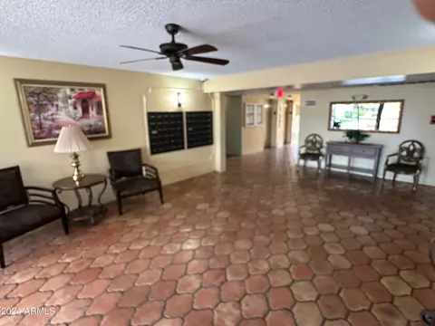 Living - 3033 E Devonshire Ave #3010, Phoenix, AZ 85016 photo 2 of 3
