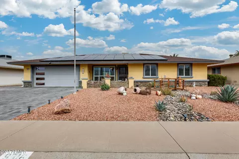 9516 W Indian Hills Dr, Sun City, AZ 85351