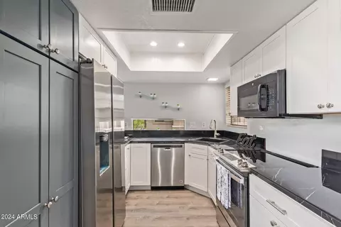 10019 E Mountain View Rd #2125, Scottsdale, AZ 85258