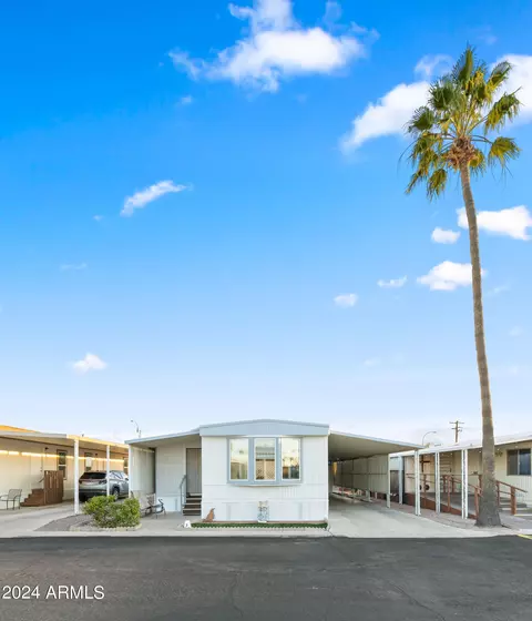 351 N Meridian Rd #2, Apache Junction, AZ 85120