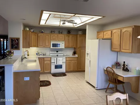 Kitchen - 11422 E Mendoza Ave, Mesa, AZ 85209 photo 1 of 1
