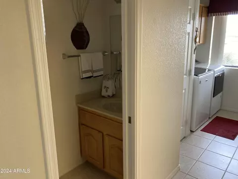Bath - 11422 E Mendoza Ave, Mesa, AZ 85209 photo 1 of 1