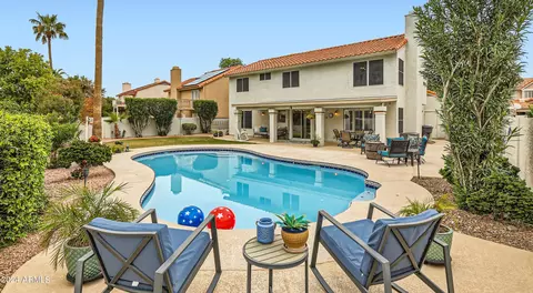 7021 W Oraibi Dr, Glendale, AZ 85308