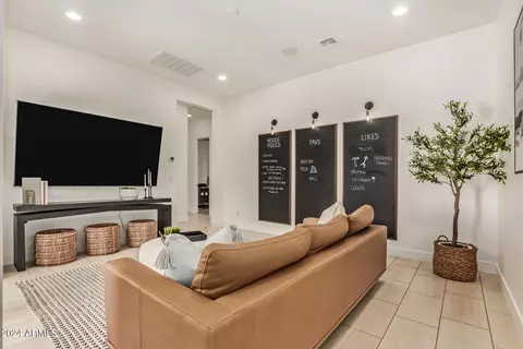 Living - 1452 E Blue Ridge Way, Gilbert, AZ 85298 photo 10 of 11