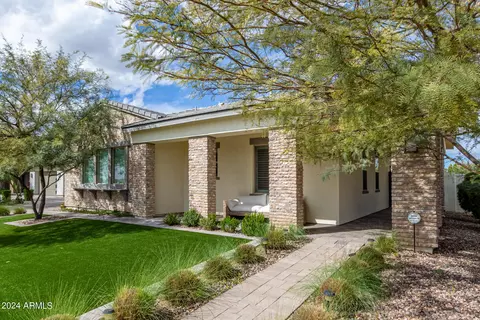 Exterior - 1452 E Blue Ridge Way, Gilbert, AZ 85298 photo 6 of 27