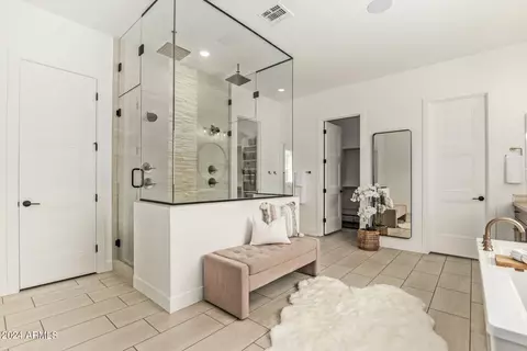 Bath - 1452 E Blue Ridge Way, Gilbert, AZ 85298 photo 1 of 6