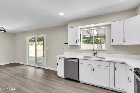 Kitchen - 233 E Oxford Dr, Tempe, AZ 85283 photo 2 of 6