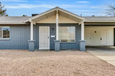 Exterior - 233 E Oxford Dr, Tempe, AZ 85283 photo 2 of 9