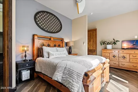 Bedroom - 2841 Thunderbolt Cir, Overgaard, AZ 85933 photo 7 of 11
