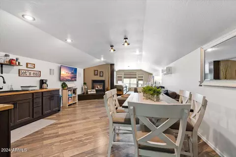 Dining - 2841 Thunderbolt Cir, Overgaard, AZ 85933 photo 6 of 7