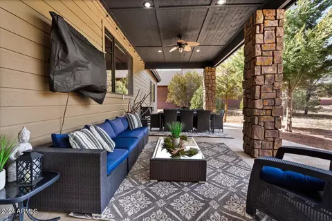 Exterior - 2841 Thunderbolt Cir, Overgaard, AZ 85933 photo 10 of 22