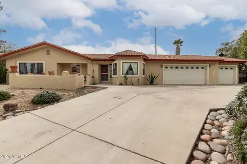 785 W Santa Fe Dr, Wickenburg, AZ 85390
