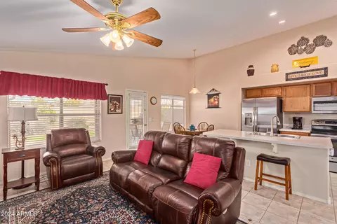 Living - 9420 E Olla Ave, Mesa, AZ 85212 photo 5 of 5