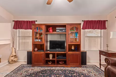 Living - 9420 E Olla Ave, Mesa, AZ 85212 photo 4 of 5