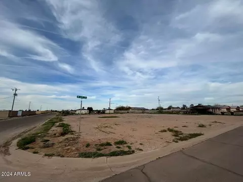516 W 4th St #8, Eloy, AZ 85131