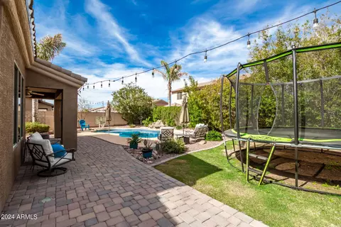 Exterior - 3326 E Maplewood St, Gilbert, AZ 85297 photo 7 of 12