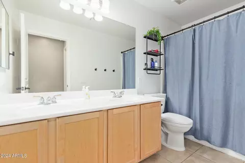 Bath - 3326 E Maplewood St, Gilbert, AZ 85297 photo 4 of 4